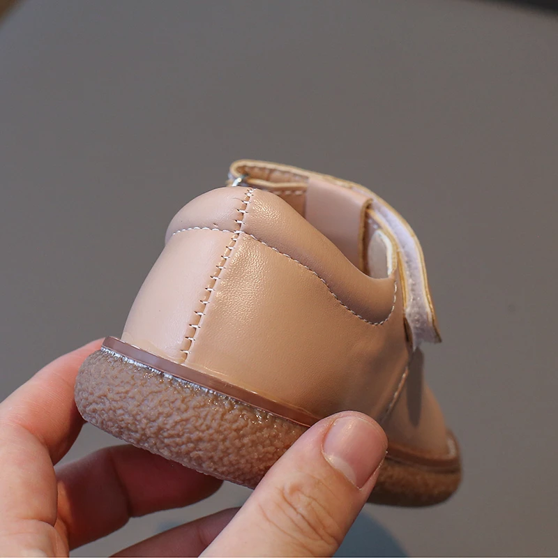 2024 Spring Children's Leather Shoes Single Shoes Girl Princess Shoes Brown Beige Fashion Love Cute Girls Casual Footwear H09232 5