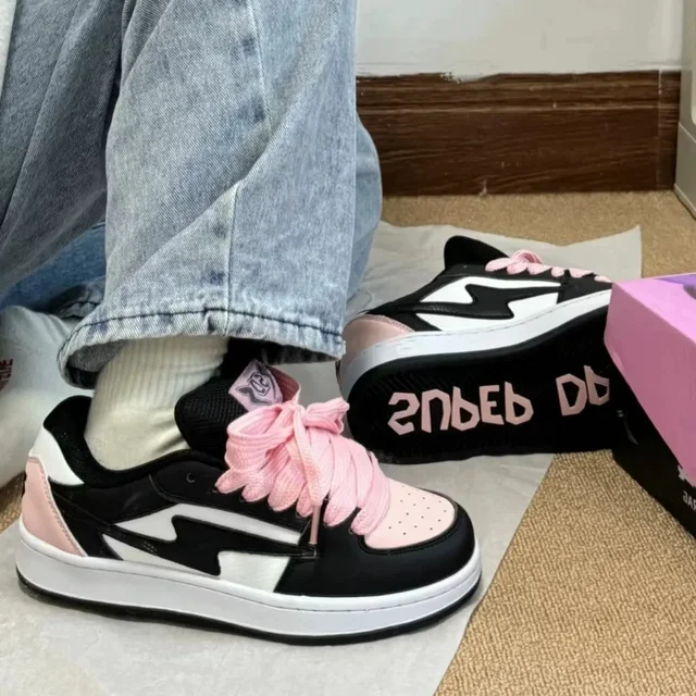 SUMMER chunky LADIES Sneakers Thick Bottom Increased Ultra-Light Non-Slip Wear-Resistant Bread Casual Sneakers Vulcanized Shoes 2