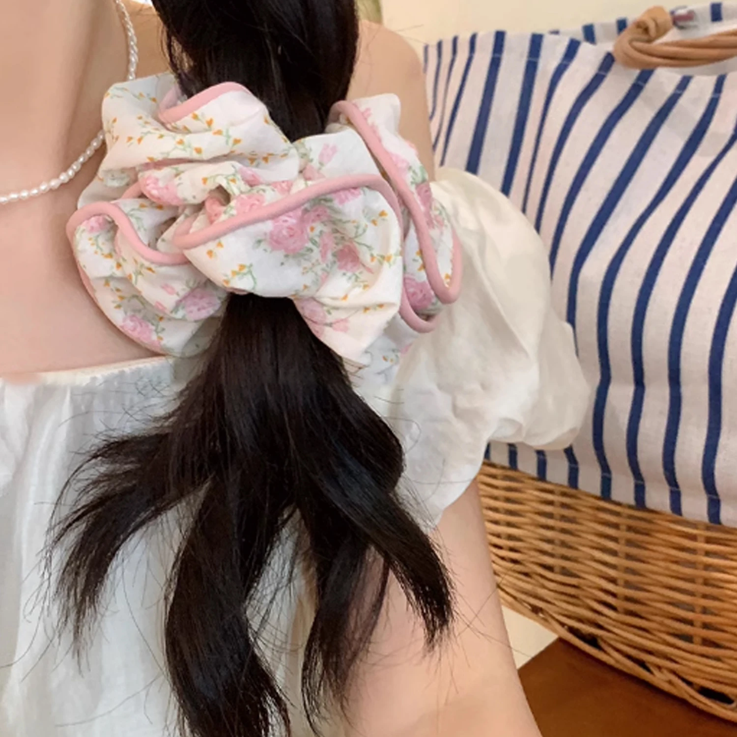 

French Elastic Rubber Band Hair Scrunchies Hair Ties Ponytail Holders for Women Girls Floral Retro Headdress Headwear Hair Ring