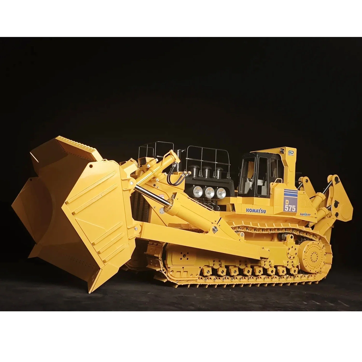 RC Bulldozer 1/14 JDM 575 RC Bulldozer Metal Model Heavy Engineering Vehicle PL18 LITE Radio Control with Light and Sound RC Car 3