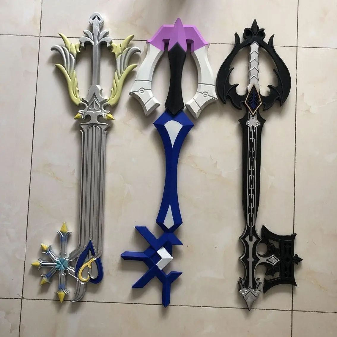 

3 styles Welcome Game Kingdom Hearts Sora Key sword PU color Handmade weapon Key sword toy Gift Collection