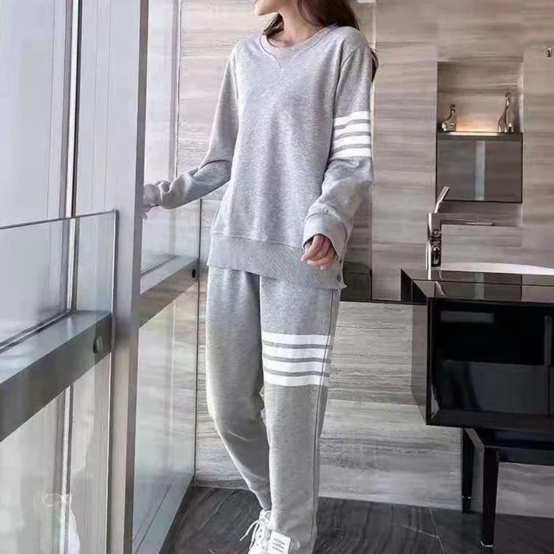 Two-Piece Sports Set for Women Round Neck Sweater Elastic Waist Long Pants Casual Fashion Striped, Autumn Academy Style New 2023