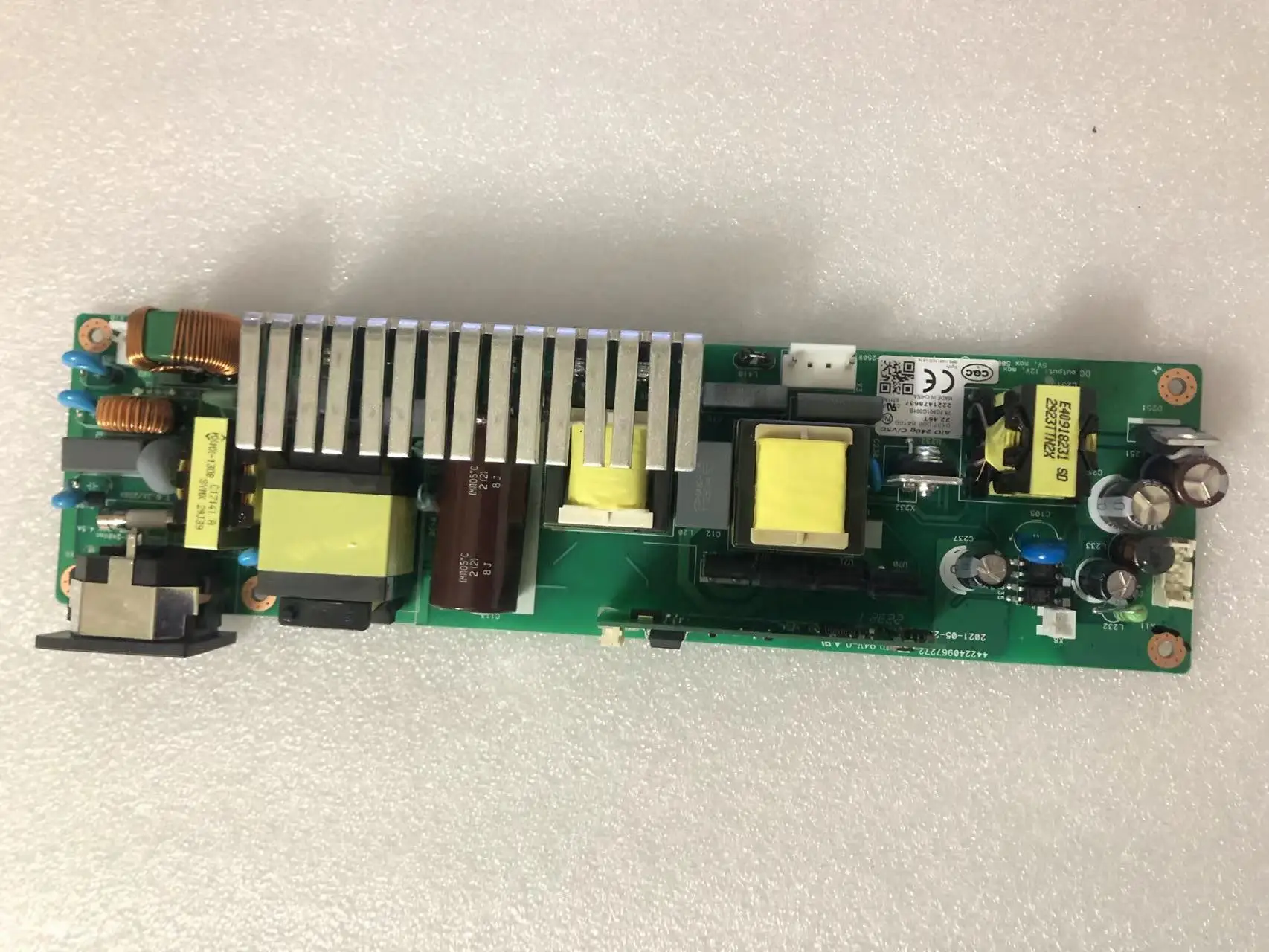 

AIO 240g C/V5B AIO 240g C/V5 Новый и оригинальный фотоэлемент и балласт лампы (с разъемом) для проекторов ACER P5530