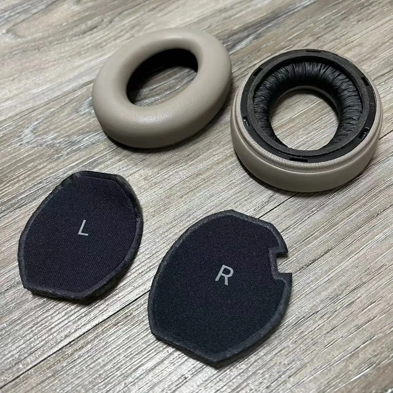 Genuine sheepskin Ear pads for Sennheiser MOMENTUM 4 Wireless Headphones replacement MOMENTUM4 Ear cups Ear covers Earmuffs