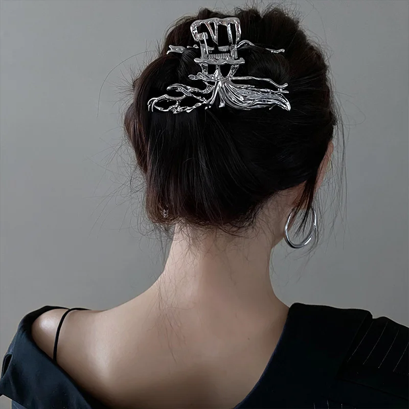

2022 New Fashion Gothic Metal Liquid Hairpin Women's Back Pan Hair Grip Advanced Sense Large Shark Clip Hair Accessories