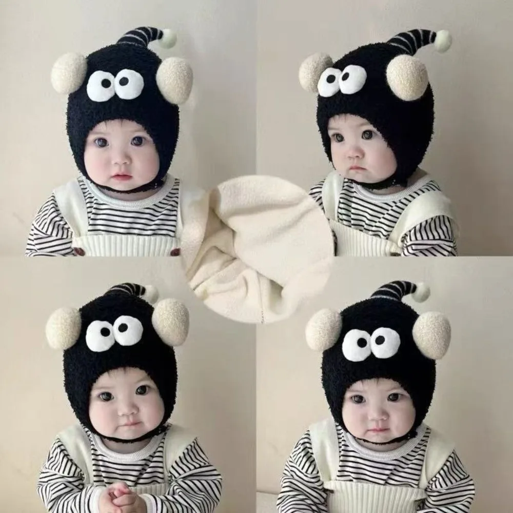 New Cute Big Eyes Pullover Cap Windproof Coldproof Ear Protection Hat Warm Infant Knitted Cap Autumn and Winter