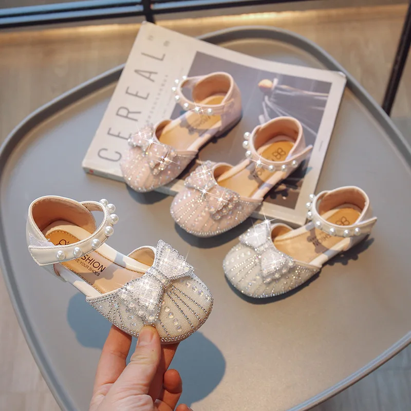 

Girls Sandals Children Soft Soled Baby Princess Wedding Dress Shoes Crystal Bow Beaded Kids Sandals Student Performance Shoes