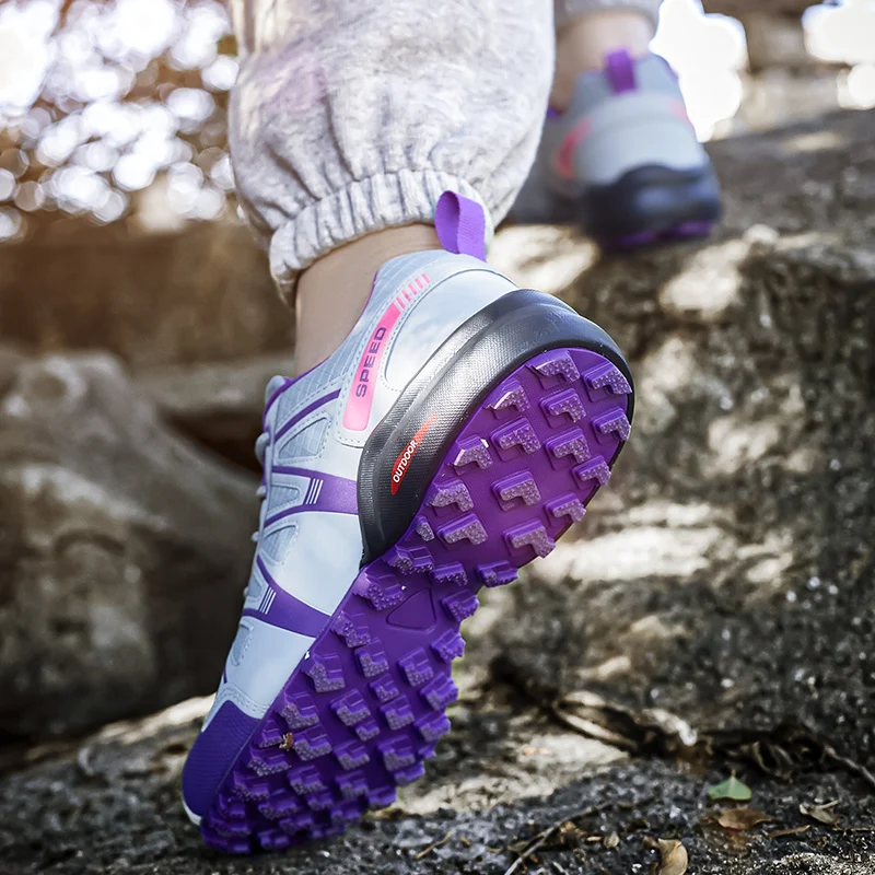 2025 Hiking Shoes 4