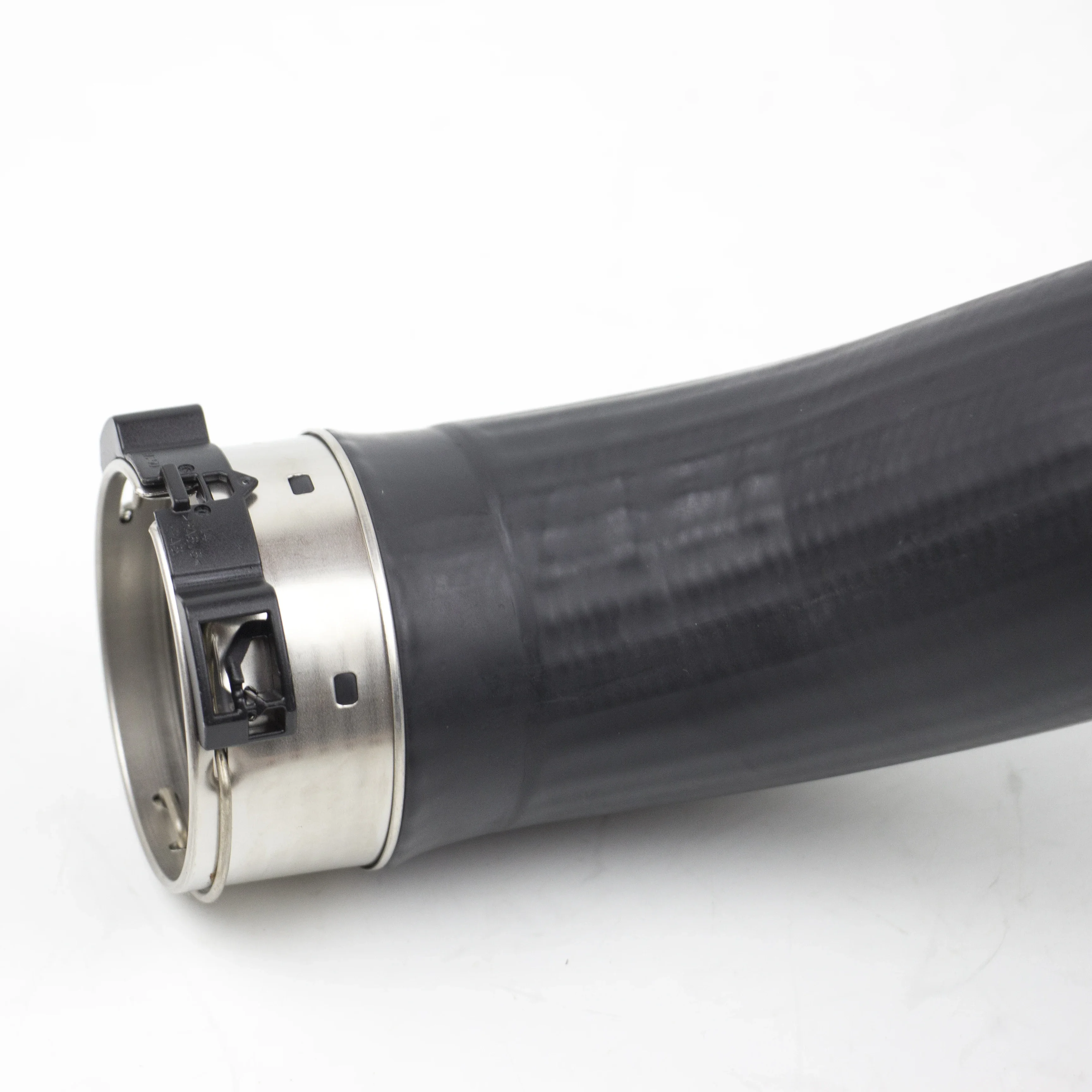 A2045282582 2045282582 2045282682 Booster Air Pipe For Mercedes Benz C/E 200/250 Air Conduit Pipe Rubber Hose Duct