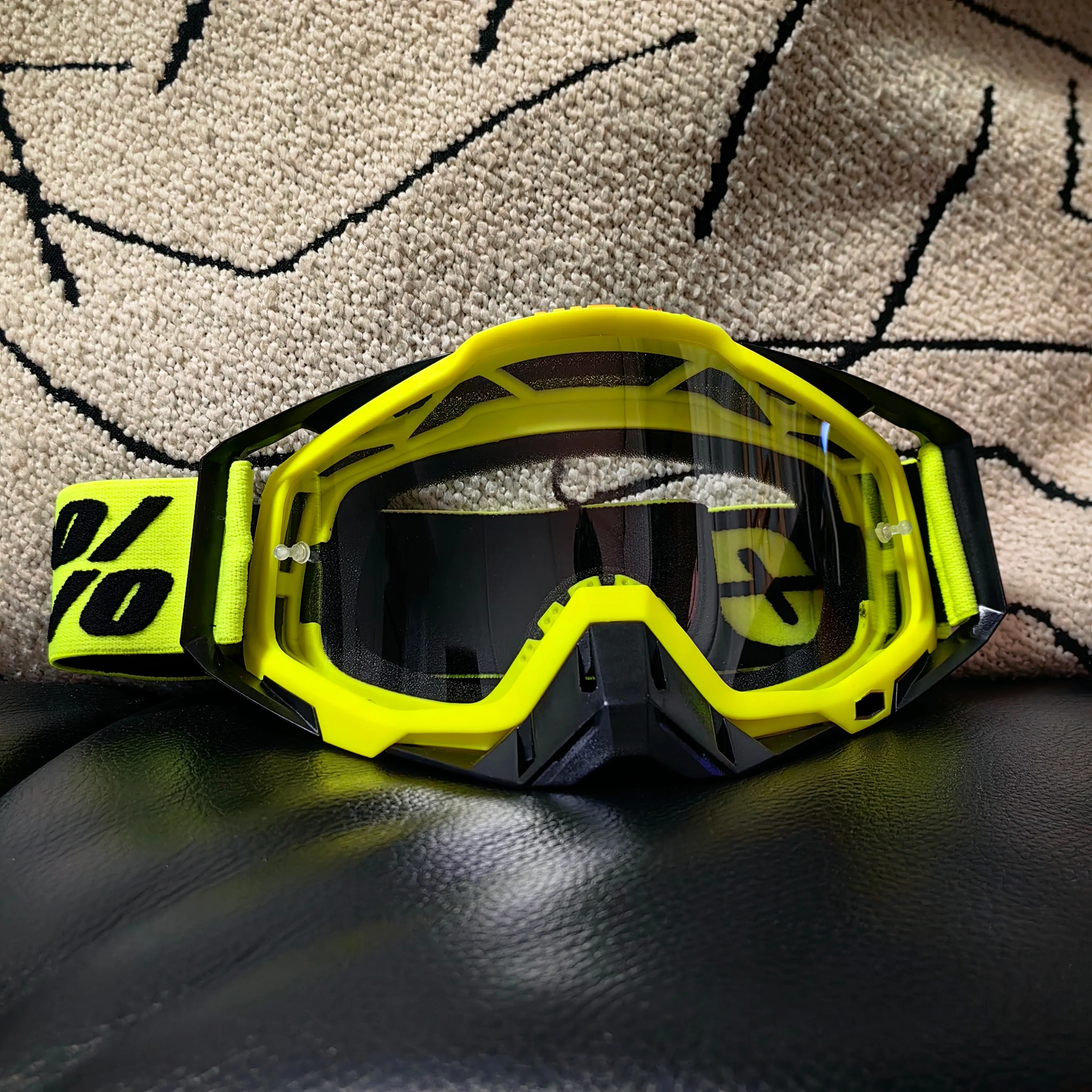Demi-masque filtrant N-7 à N-12 avec cartouches, 6 couleurs