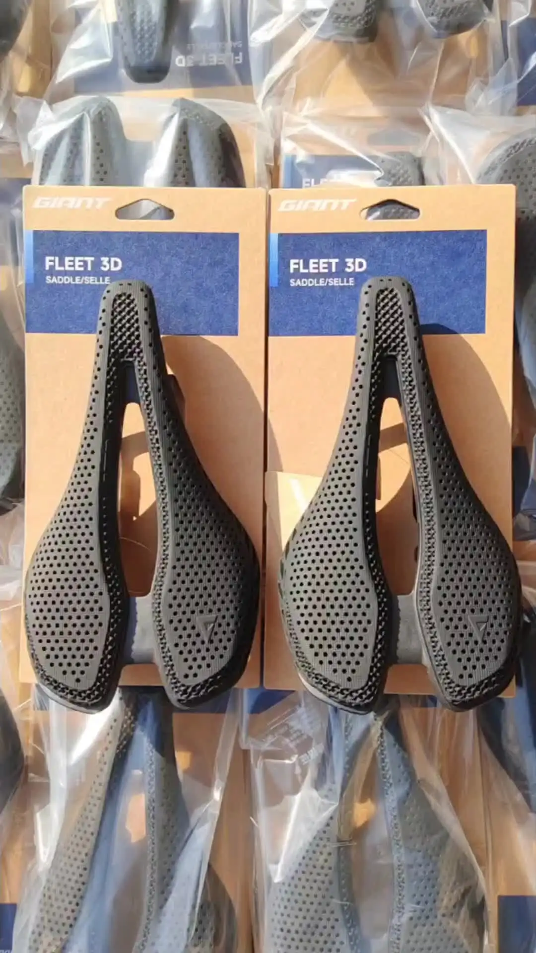 美品・限定 GIANT FLEET SLR 3D サドル　アクセサリー付き 美品・限定 GIANT FLEET SLR 3D サドル アクセサリー付き - メルカリ