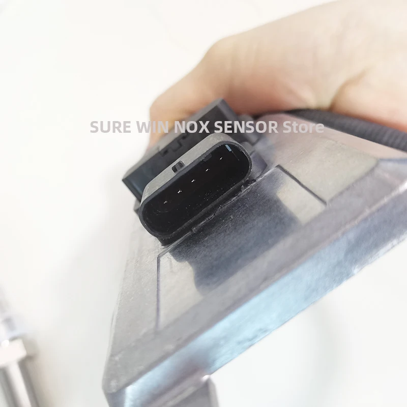 5WK96733B 5WK96733A 5801754016 Original New Nitrogen Oxide Nox Sensor 24V For IVECO Car-styling Accessories - Image 4