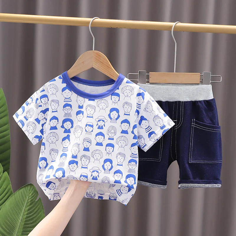 Рисунок 4 - Костюм детский летний из футболки и шортов