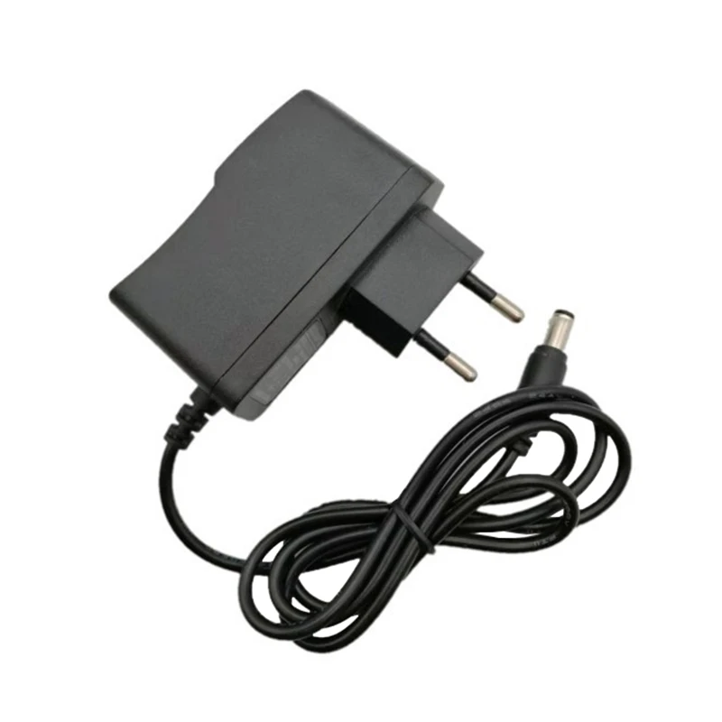 Alimentatore a spina 5V DC 5000mA Adattatore AC/DC Connettore 5.5mm/2.1mm - Negozio online di elettronica Alimentatore a spina 5V DC 5000mA Adattatore AC/DC Connettore 5.5mm/2.1mm - Negozio online di elettronica
