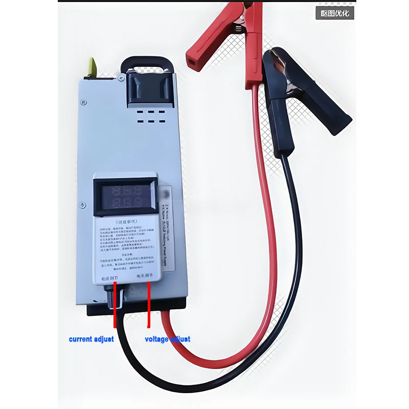 Chargeur multiport 3-15V 3-120A 300W en utilisation avec câbles branchés sur une alimentation variable