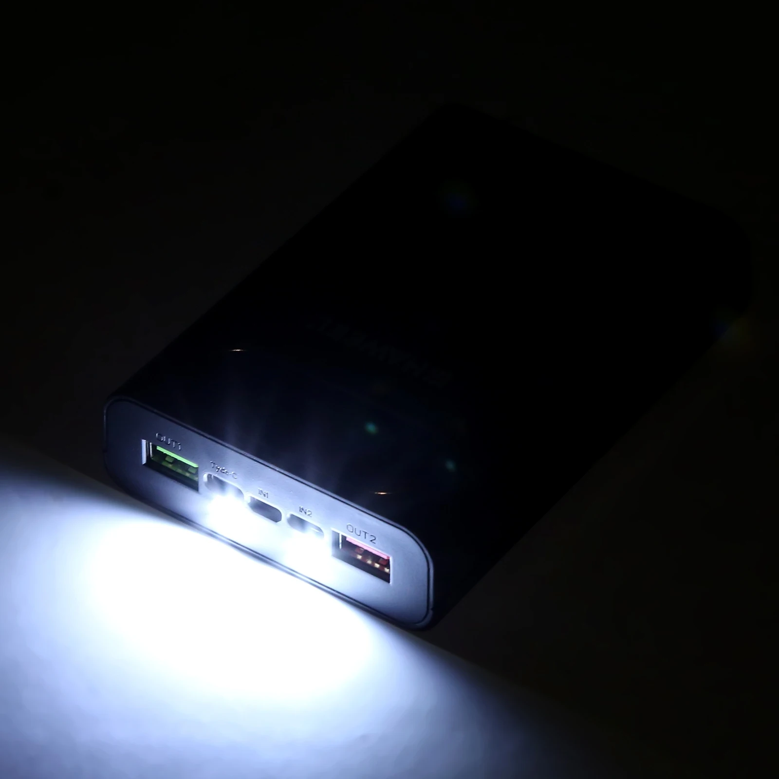 HAWEEL DIY 4 x 21700 Battery 22.5W Fast Charge 15W Wireless Charging Power Bank Box Case Display Not Include Batter