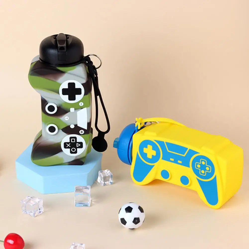 

Kids Flexible Water Bottle Foldable Game Console Shape Water Bottle with Wrist Strap 600ml Leakproof Shockproof for Travel
