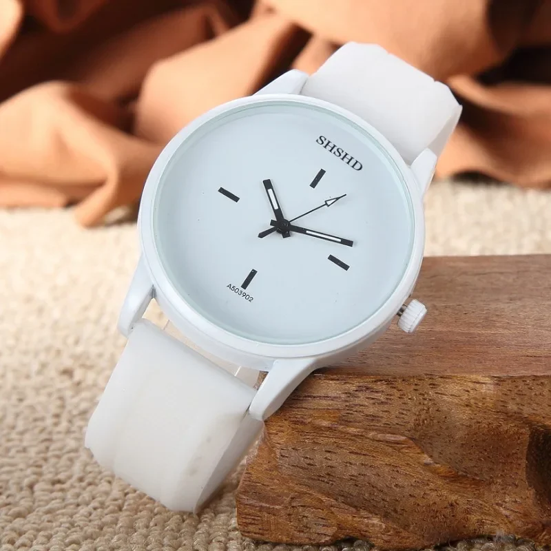 

High Quality Fashion Belt Silicone Mesh Belt Men's Calendar Quartz Watch Business Sport Waterproof Vintage Clock