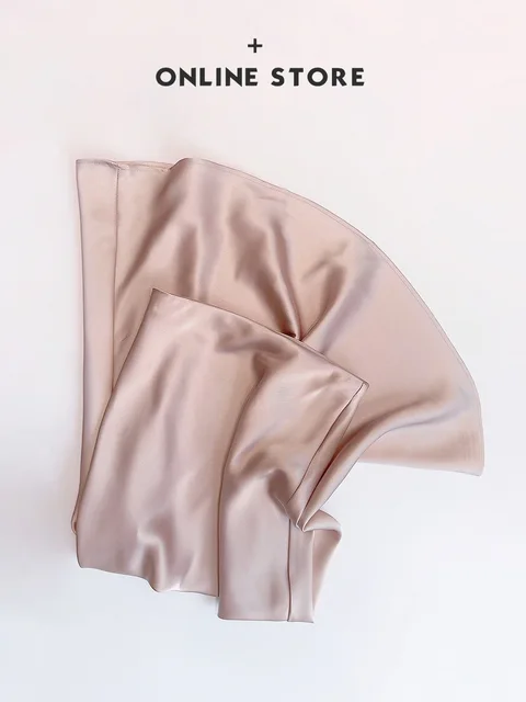 Uma Saia Longa Elegante e Sofisticada para a Primavera de 2024 4 Saia Longa Feminina de Cetim Elegante e Sofisticada