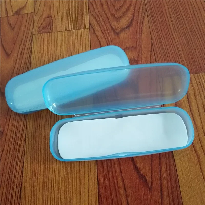 8 Custodie Porta Occhiali Trasparenti In Plastica Morbida – Protezione Con Pulsante (14,5x5,7x1,5 Cm) - 3