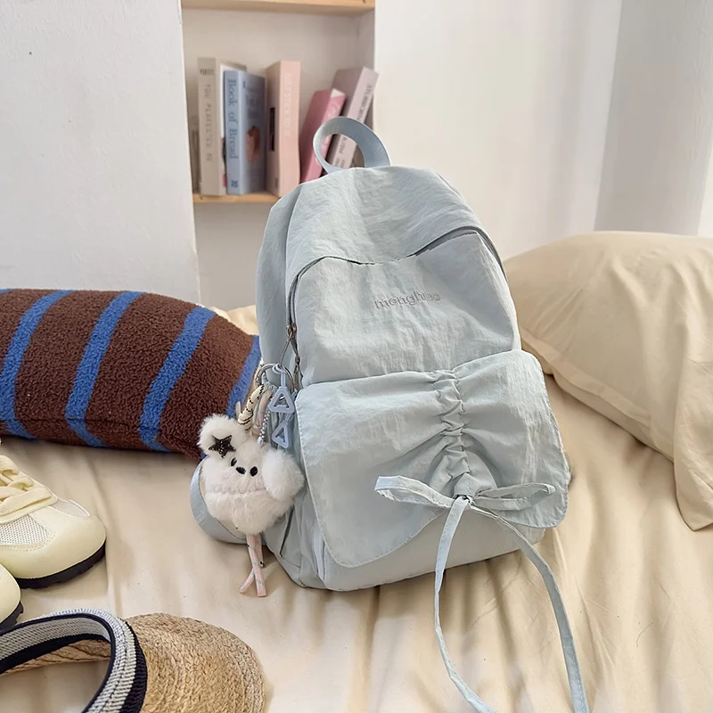 Blue trumpet + pendant