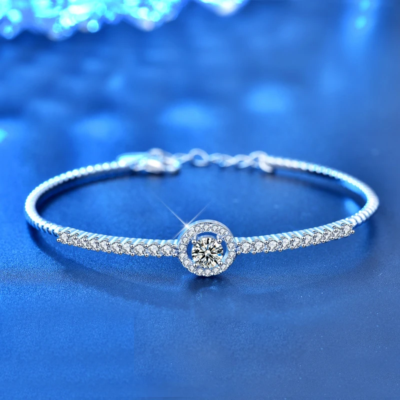 

0.5CT Moissanite Cuff Bracelet Women Real D Color VVS1 Moissanite Diamond Bangle S925 Silver White Gold Plated Pass Tester Gift