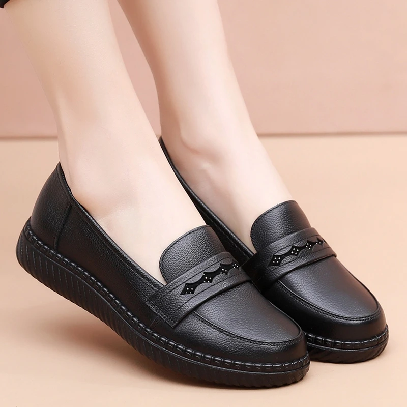 Autumn Fashion Women's Shoes Women Genuine Leather Non-slip Casual Flat Shoes Ladies Comfortable Black Work shoes Mother Shoes