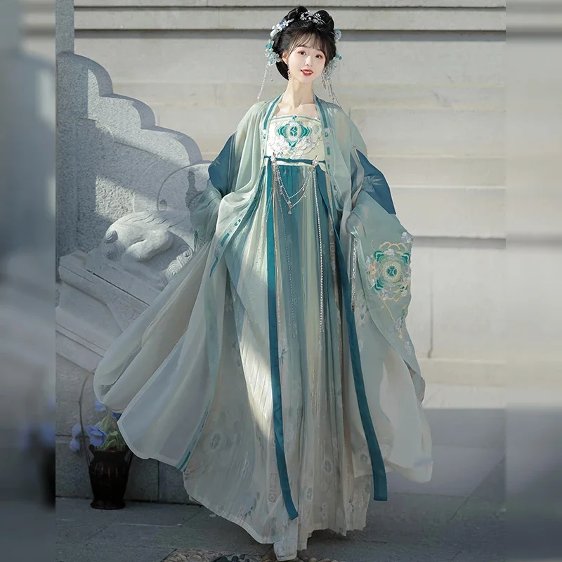green emerald velvet dress Suzie's Elegant Fairy Dress  UrbanVinta