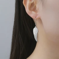 Boucles d'oreilles ailes d'ange pendantes en acier inoxydable, longues plumes créatives pour femmes, bijoux élégants, cadeaux 2