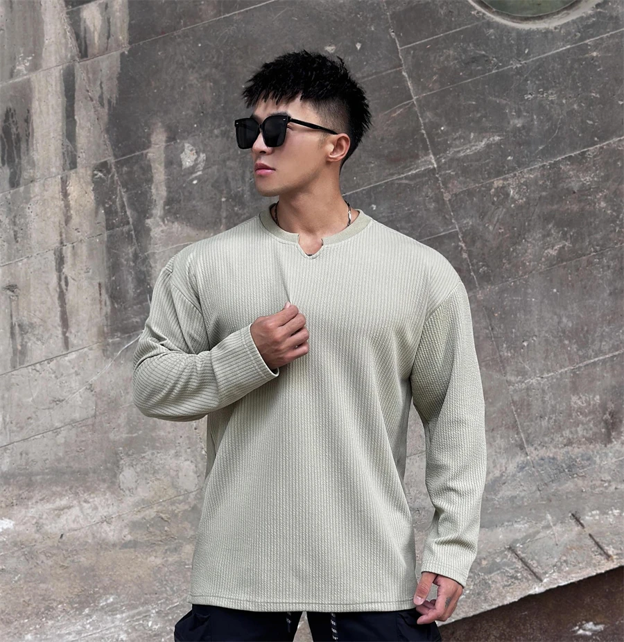 

High quality men's spring and autumn V-neck long sleeved T-shirt Fashion casual sports long sleeved T-shirt shirt