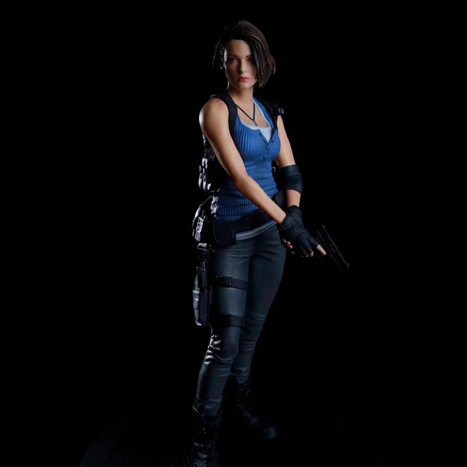 thumbnail image 1 of Figura de acción de juguete de 30 cm de la estatua de Leon Scott Kennedy del personaje JILL VALENTINE de BIOHAZARD EVIL, 1 of 5