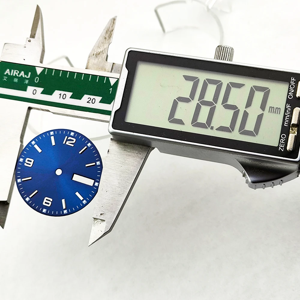 Green Luminous Gradient Dial - 28.5mm Men's Watch Accessory
