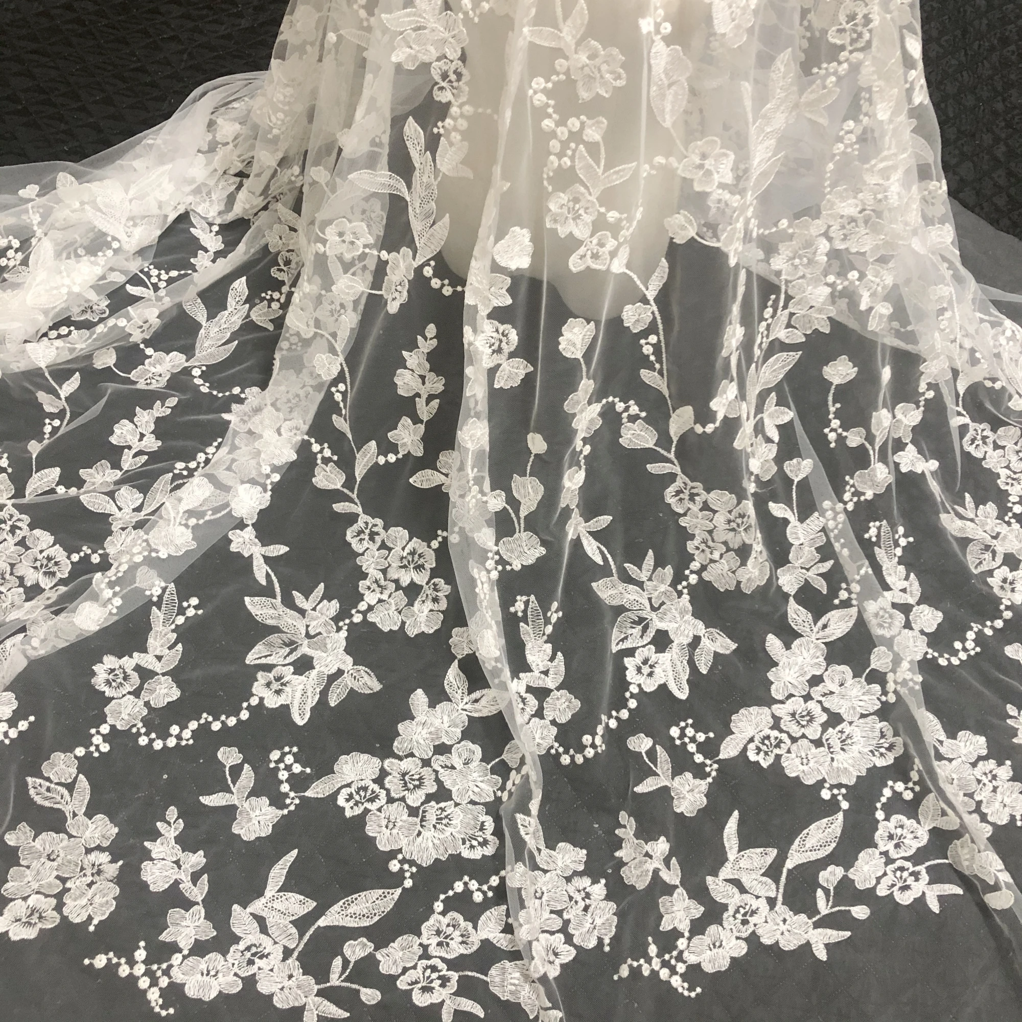 

Delicate And Simple Floral Embroidery Designer Wedding Evening Dress Lace Fabric