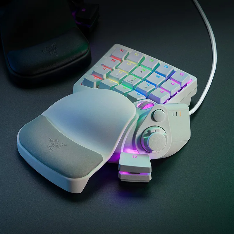 Razer tartarusproゲーミングキーパッド: アナログ-光学キースイッチ 