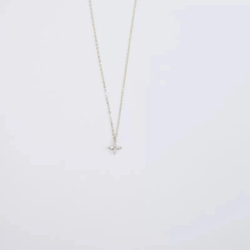 925 Sterling Silver Simple Delicate Zircon Flower pendant