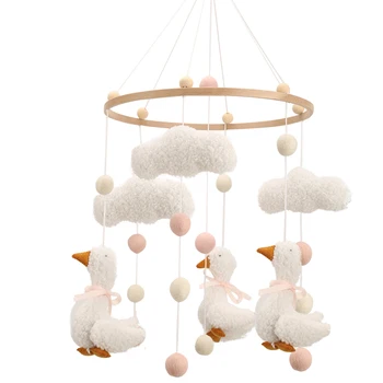 Mobile per Neonati in Stile Boucle con Oche e Nuvole, Regalo per Neonati, Decorazione per Cameretta