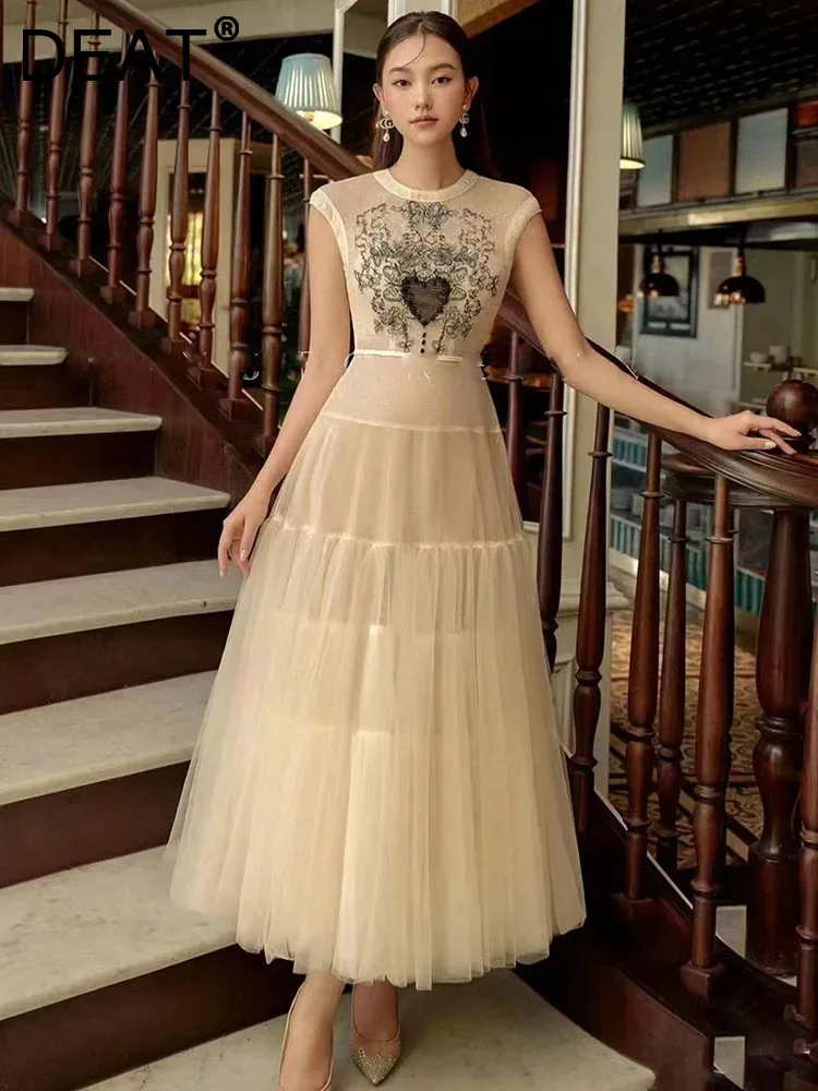 

DEAT Elegant Dress Embroider Patchwork Pleated O-neck Slim Waist Stack Gauze Women's Party Dresses 2024 Summer New Tide 13DB4921