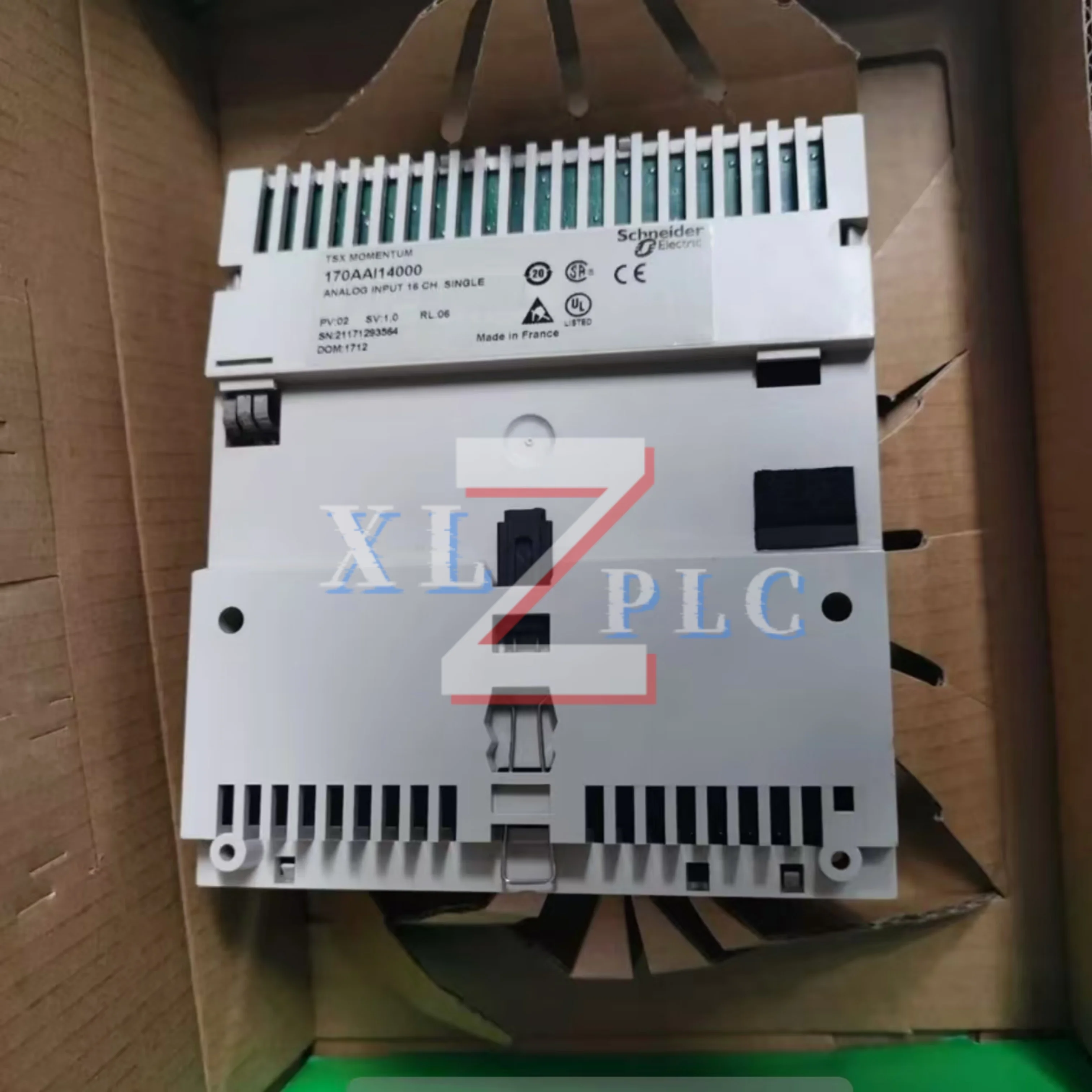 140AVI03000 170AAI14000 140CRA93200 새로운 오리지널 PLC 모듈