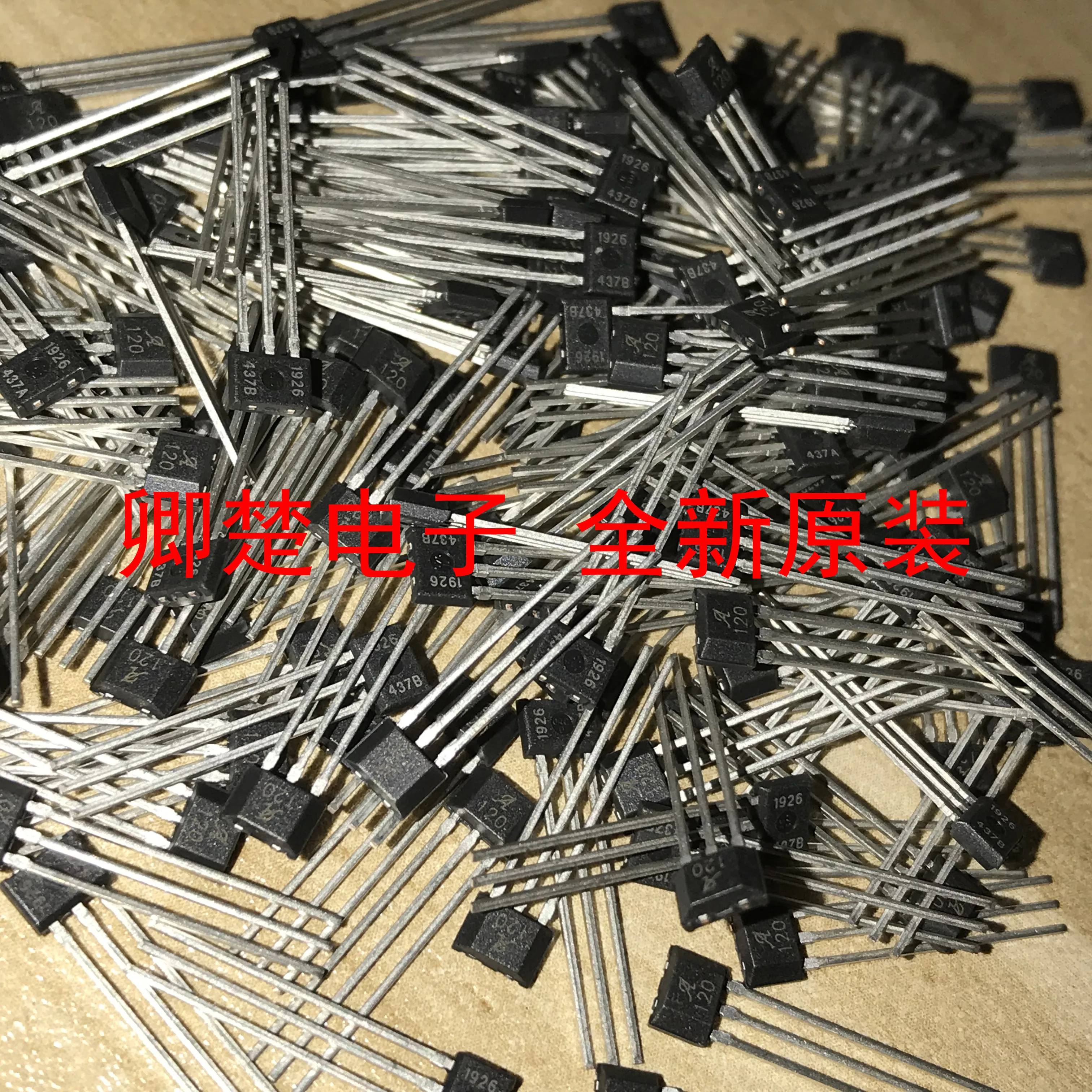 

20pcs original new A1102EUA TO-92 sensor hall switch