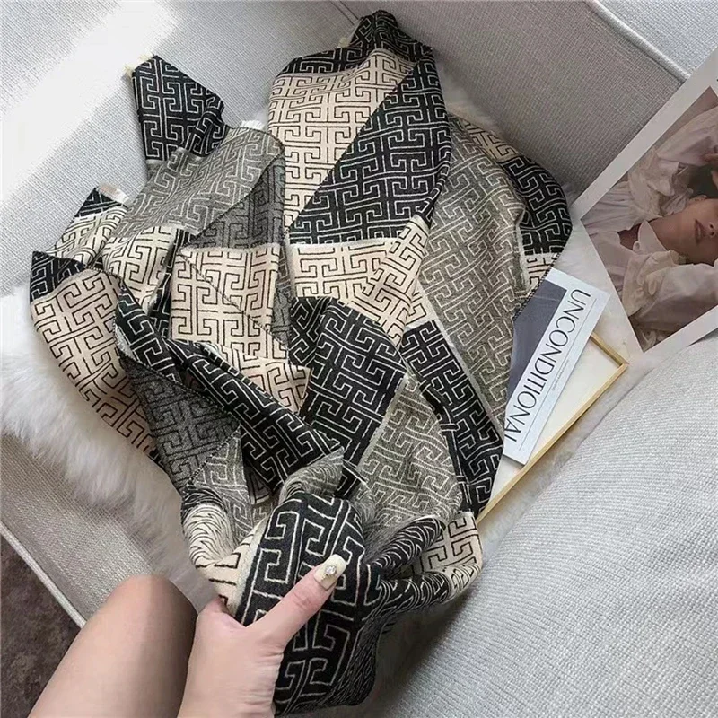 

2024 Winter Spring Autumn Women Special Scarf Ladies Sun Cape Imitation Cashmere Scarves Girls Neck Wraps Solid Female Shawl