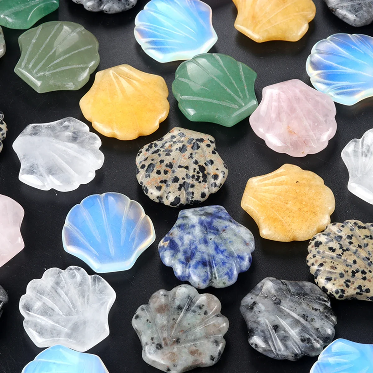 10PCS Wholesale Carved Natural Stone Sodalite Flash Labradorite Rose Quartz Shell Shaped Ornaments Fish Tank Home Decoration