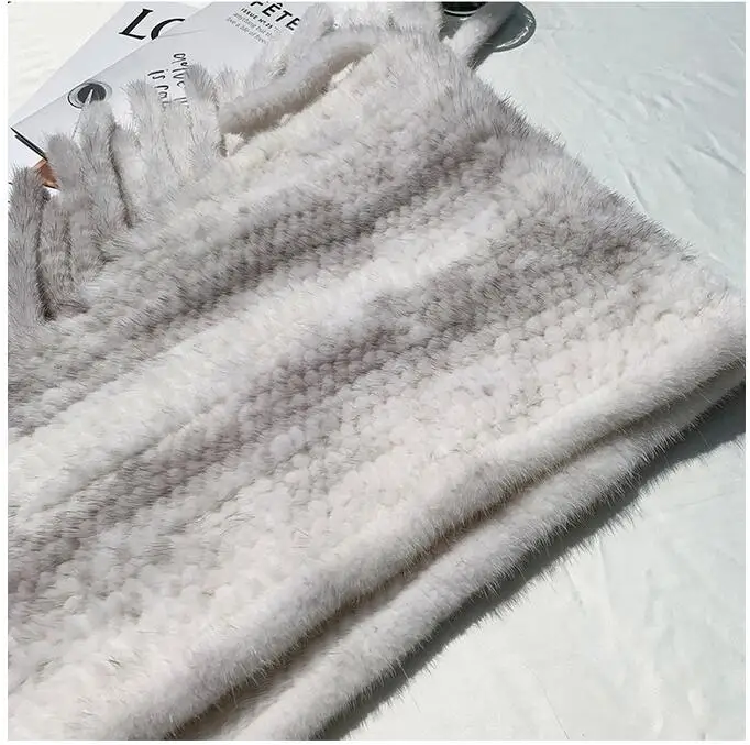 Echter Nerzfell-Schal für Damen, übergroßer gestrickter Dreiecksschal mit Fransen, warmer Winter-Luxus-Wickel – Detail 13