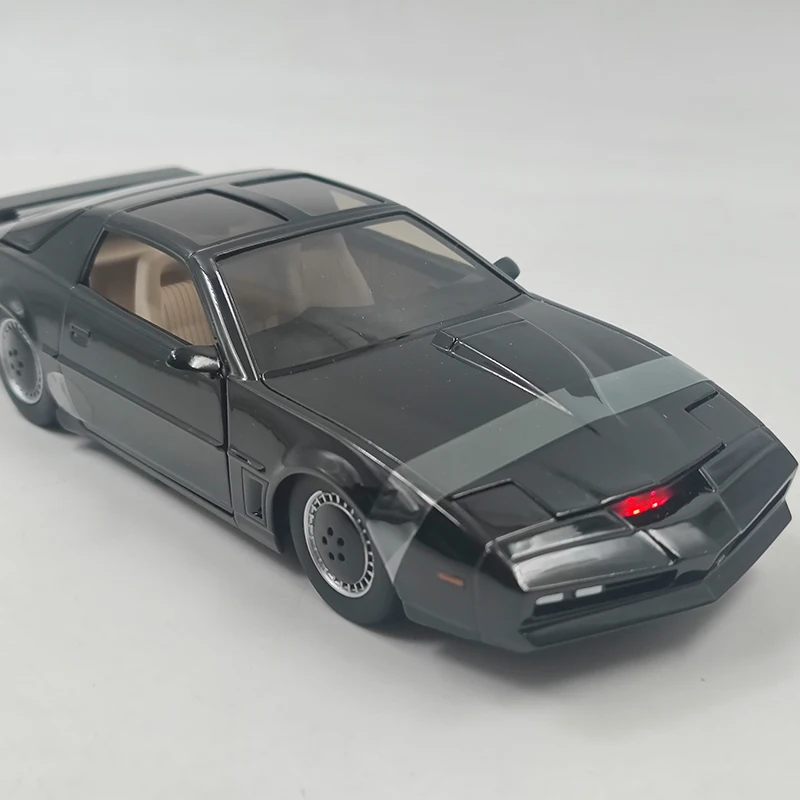 1:24 scale knight riders car model classic racing advanced diecast