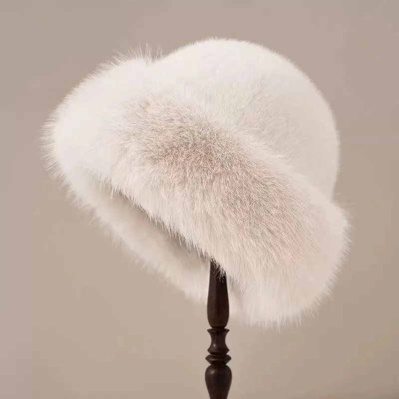 New Women's Fashion Fur Cap Fur Hat Autumn And Winter Fur Hats Mongolian Hat Brimless Plush Fluffy Skiing Riding Warm Caps 2025