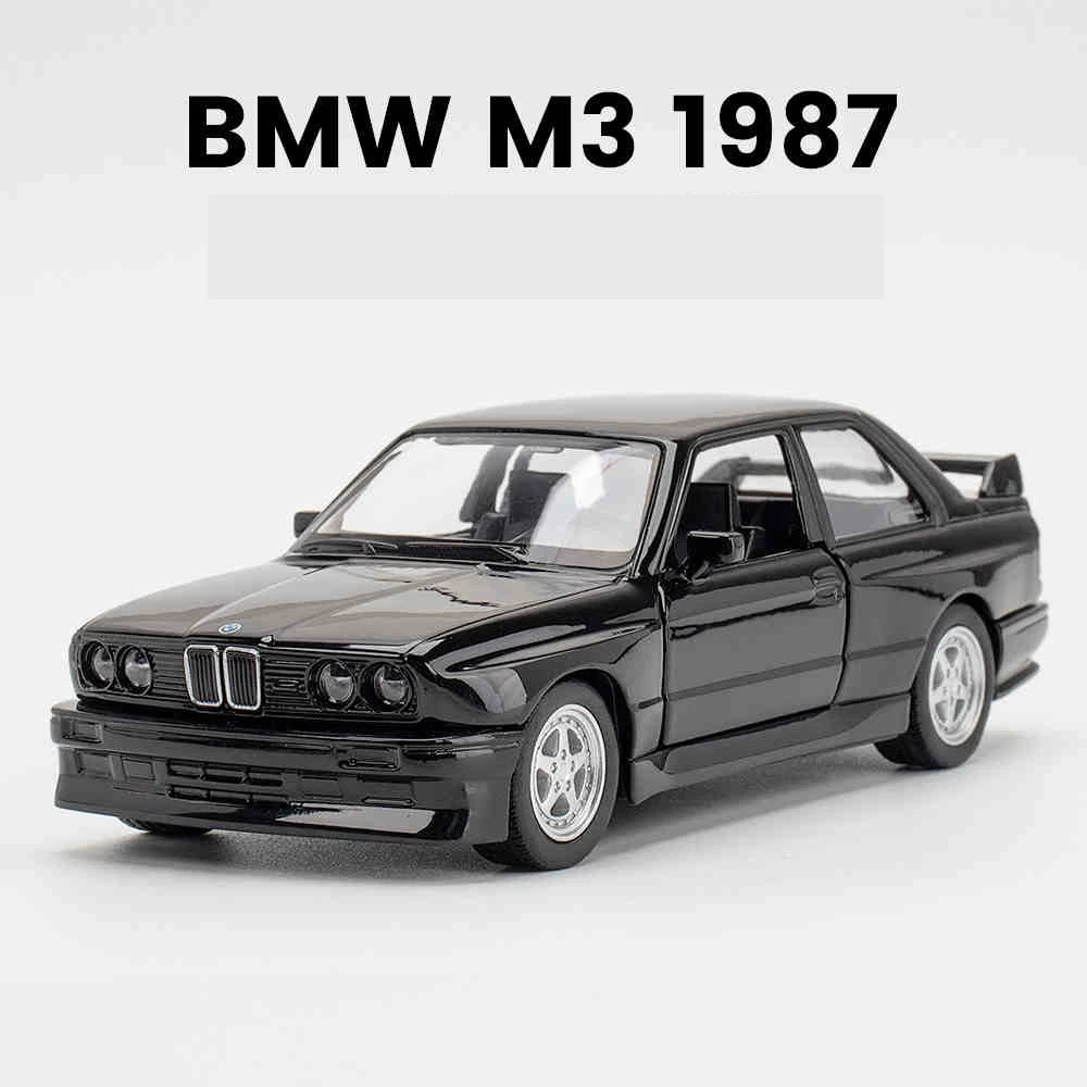 1/36 BMW M3 E30 1987 Classical Rally Toy Car Model For