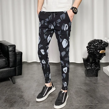 ስረ ናይ ኣወዳት