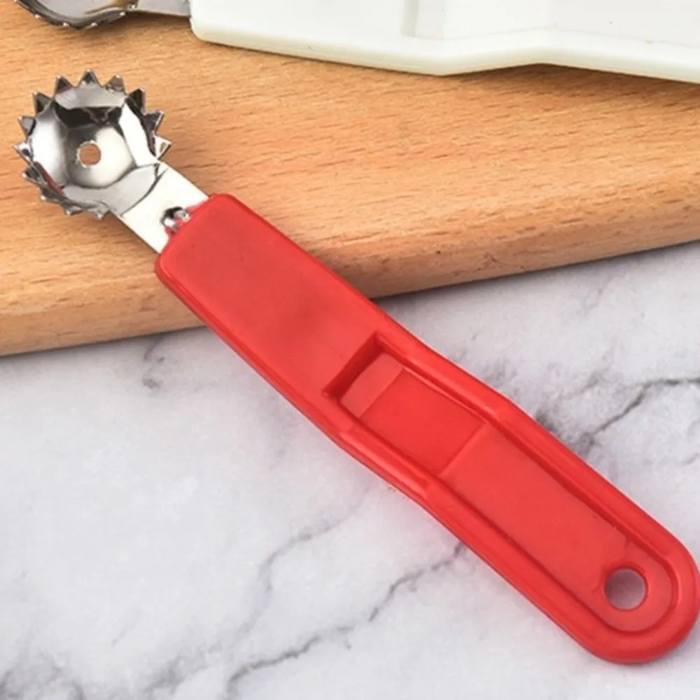 4pcs Stainless Steel Fruit Corer Tool with Hole Easily Remove Fruit Corer Extractor Plastic Handle Portable Strawberry Huller