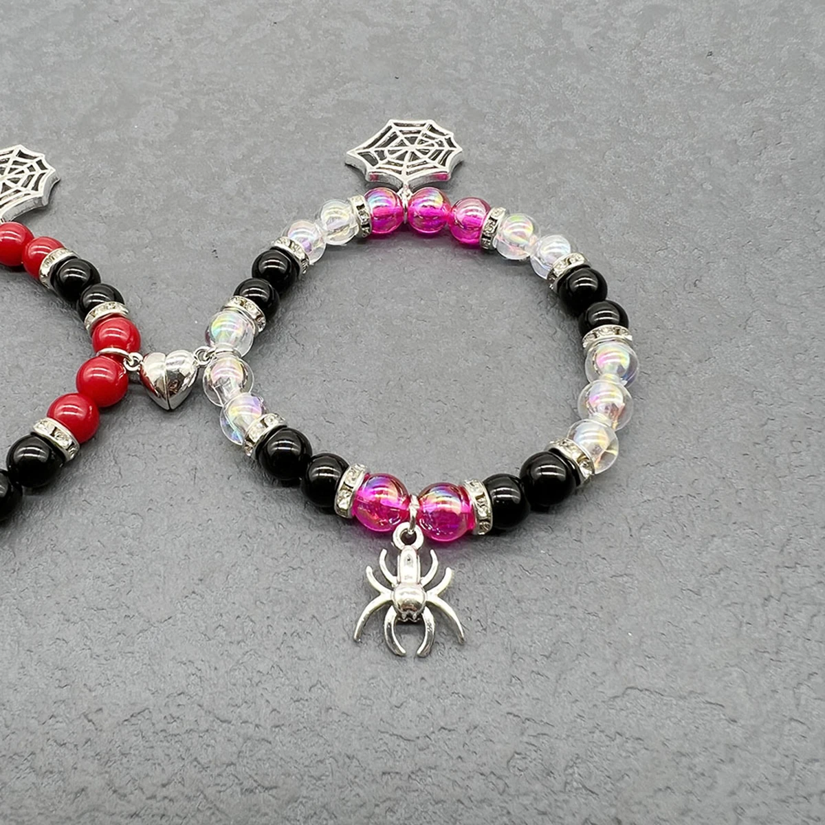 Bracelet Jewelry 2Pcs Halloween Spider Bracelet for Women Men Magnetic Heart Couple Personality Bangles Lover Festive Jewelry Accessories Gifts