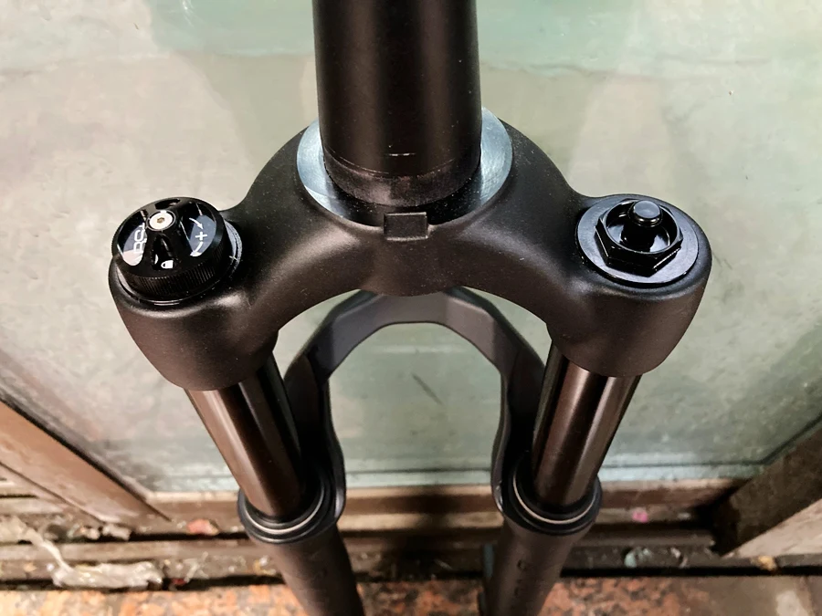 Fourche Suspension Manitou Circus Expert 26" 100mm – Pour VTT, Axe 20x110mm, Offset 41mm, Neuve En Boîte