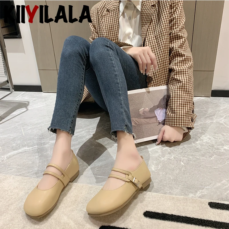 

Women Leather Flats Buckle Latch Maiden Wind Casual Square Toe Buckle Shoes Flat Heel Vintage Pregnant Sneakers
